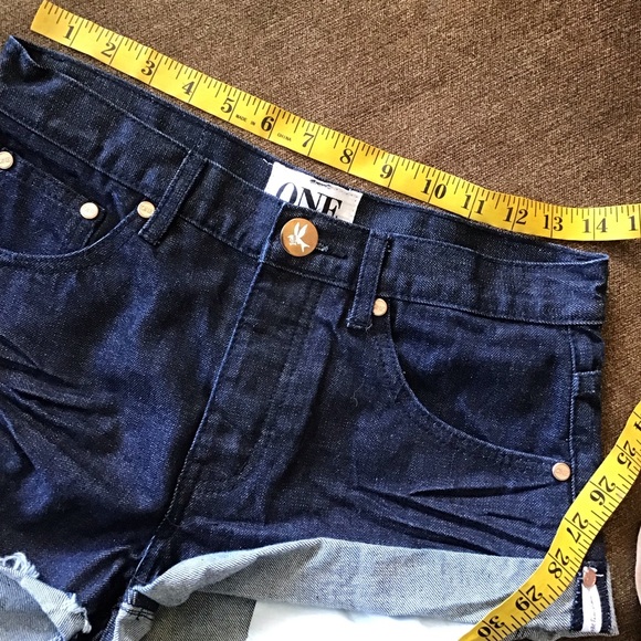 NWOT One Teaspoon Dark Wash Bandits Relaxed, Long Rise Twisted Cuff Shorts (24) - Picture 8 of 10